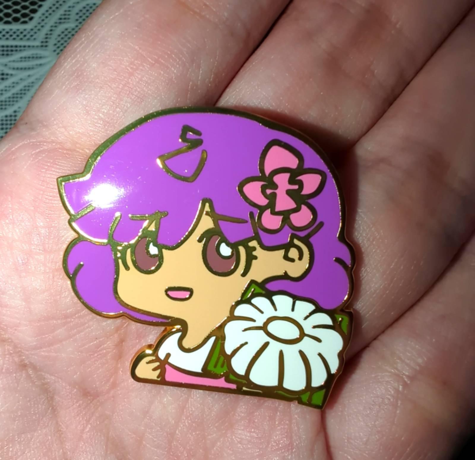 Kaya & Clarissa Lapel Pin