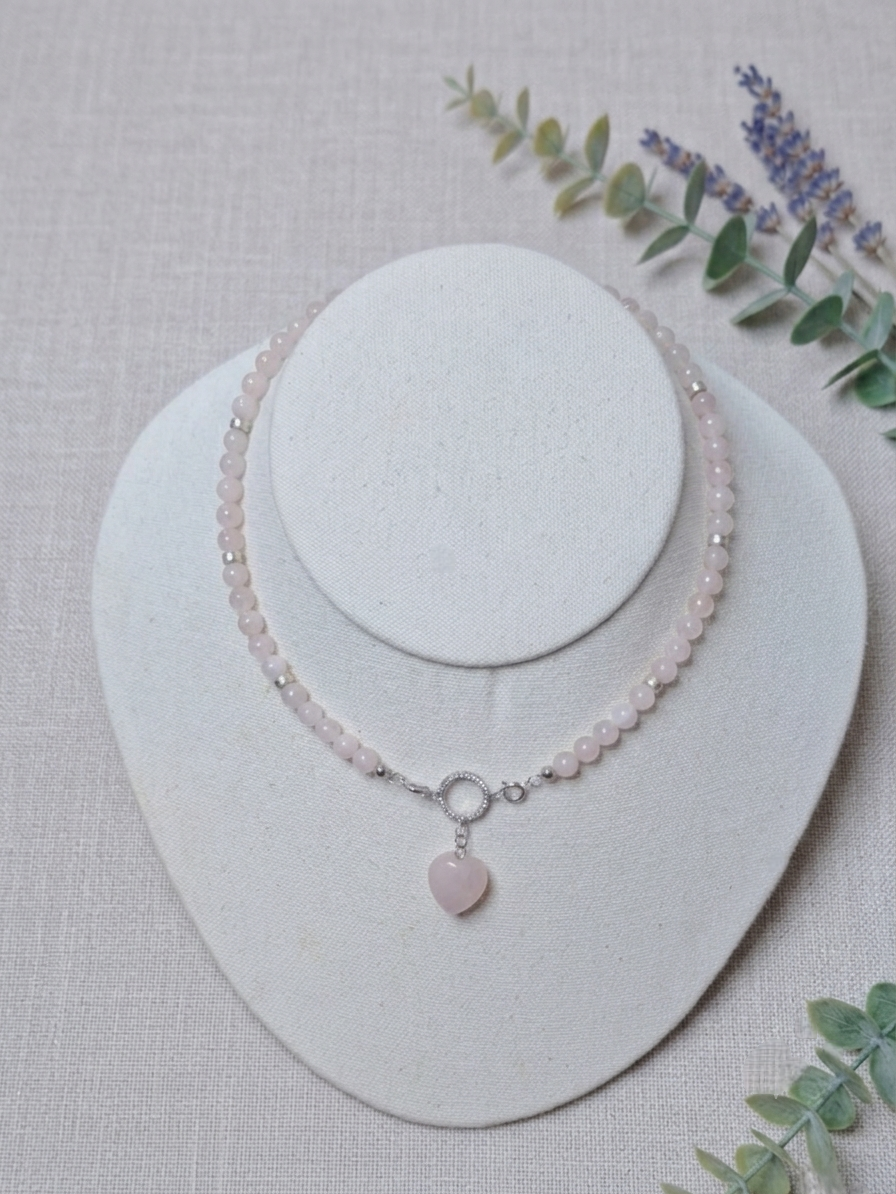 Rose Quartz Bloom Necklace