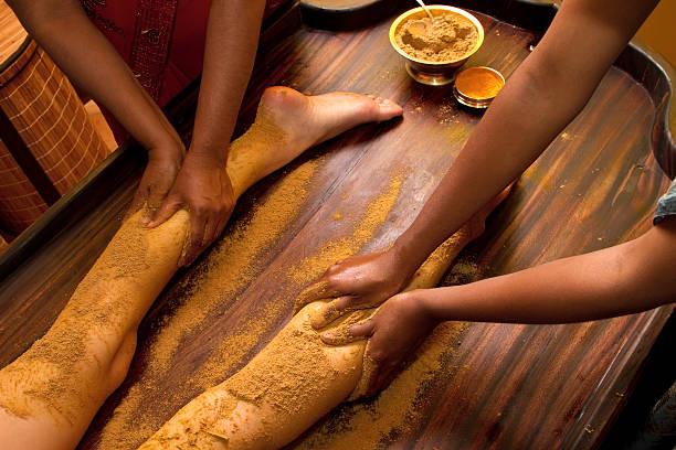 Ayurveda Rejuvenation - Udhwarthanam ( Dry / Wet Scrub), 60 Mins
