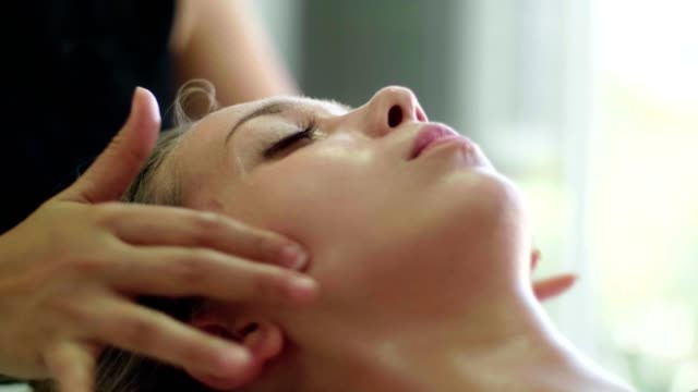 Ayurveda Rejuvenation - Nasyam, 40 Mins