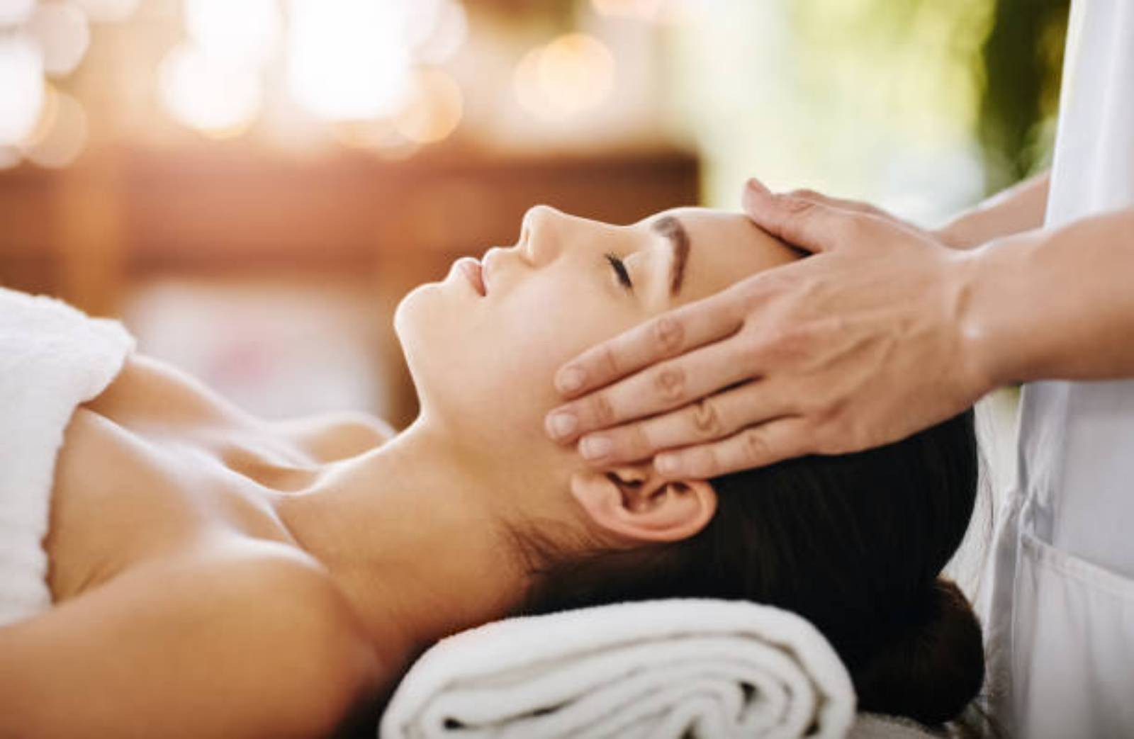 Ayurveda Rejuvenation - Shiro Abhyanga, 30 Mins