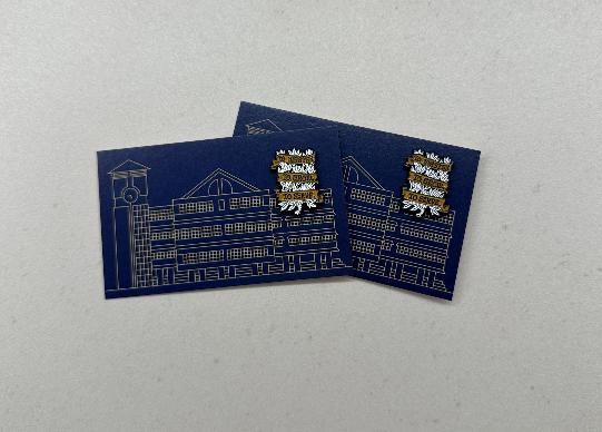 Laurel Badge Collar Pin