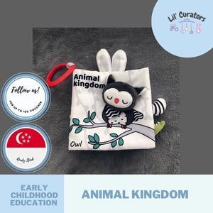 BW Cloth Book-Animal Kingdom