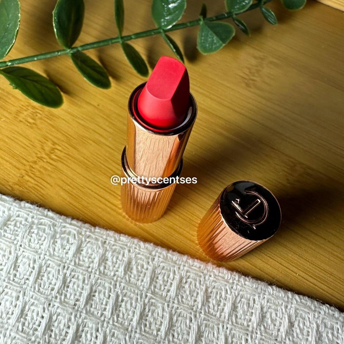 CHARLOTTE TILBURY Matte Revolution Lipstick 1.5g in Hollywood Vixen