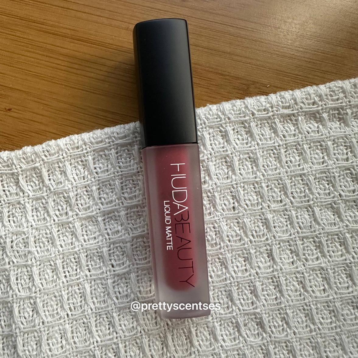 HUDA BEAUTY Liquid Matte Ultra-Comfort Transfer-Proof Lipstick 1.9ml in Icon
