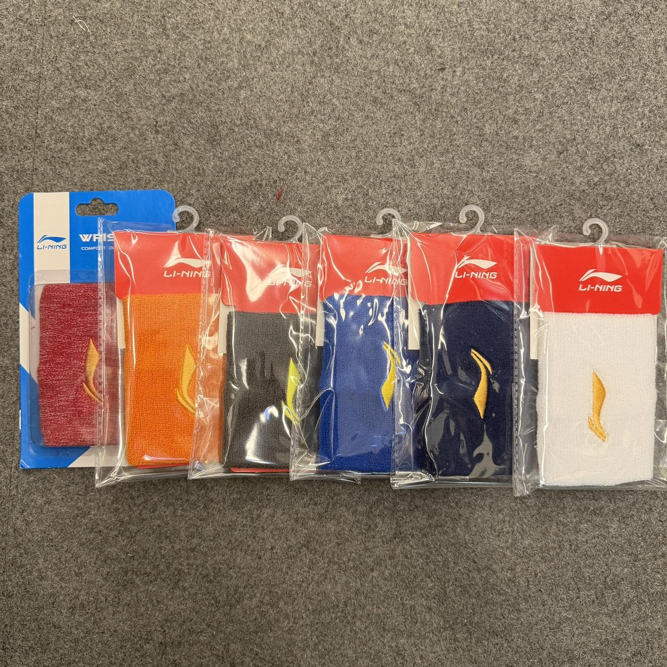 Li Ning Wristband 260