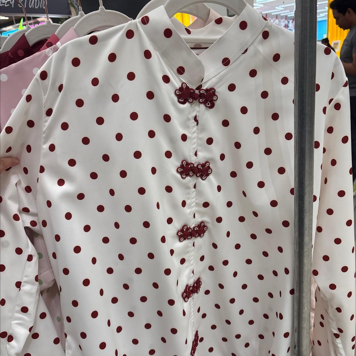 White Red ( CHIC DOTS RUFFLE)