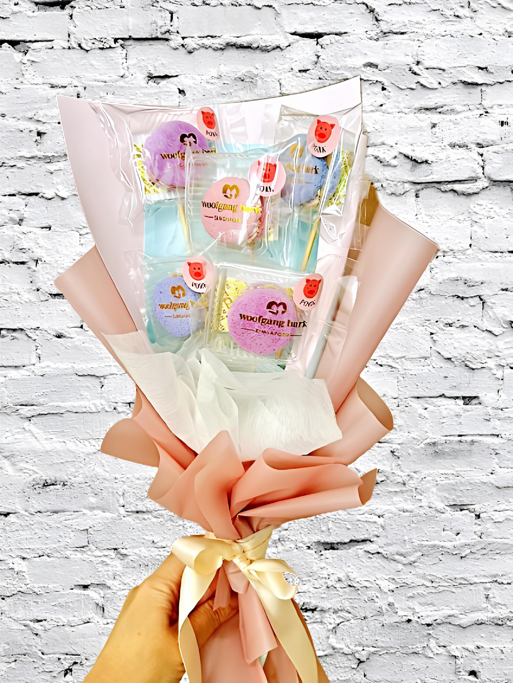 Freeze Dried Bacaron Bouquet