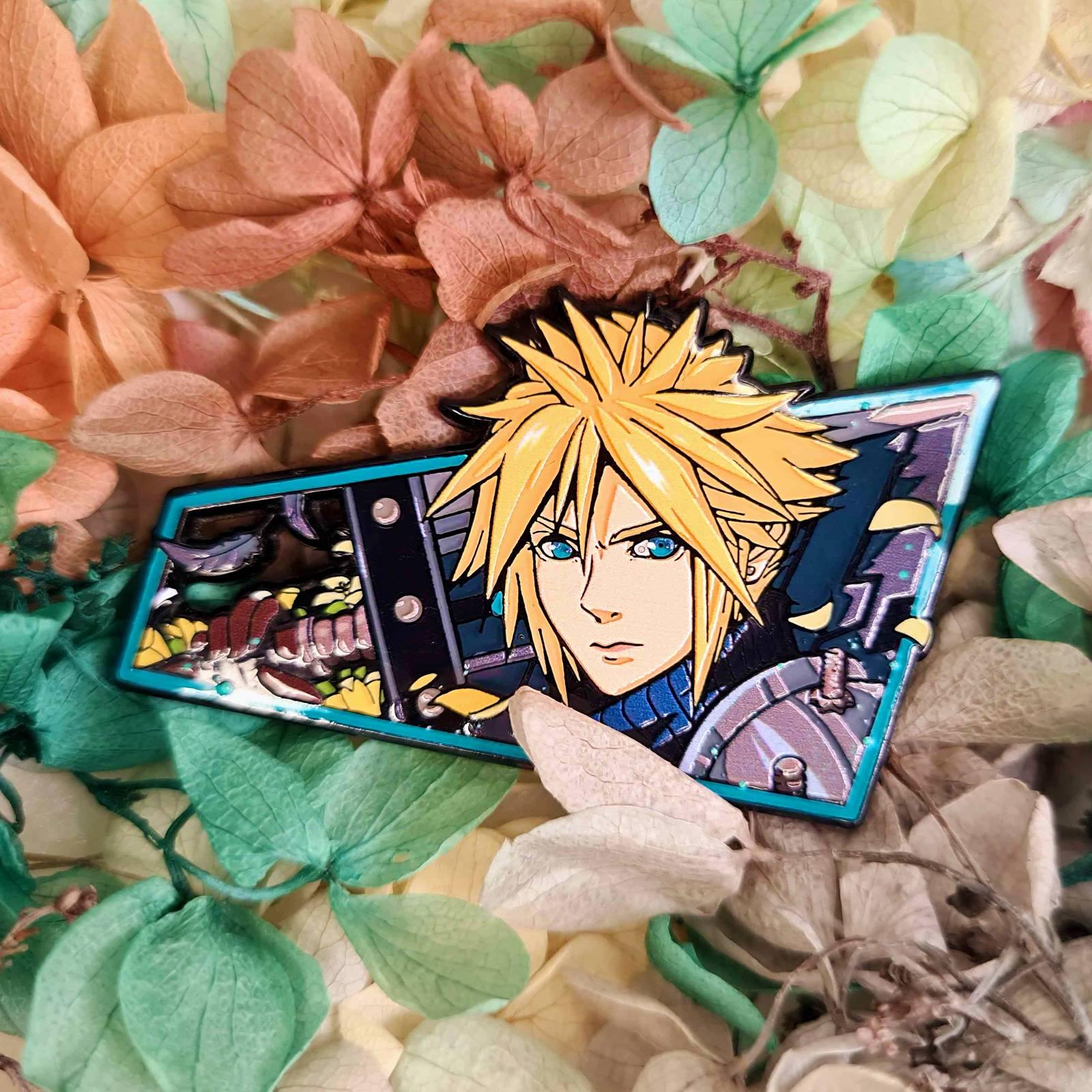 Soldier's Eyes Enamel Pin