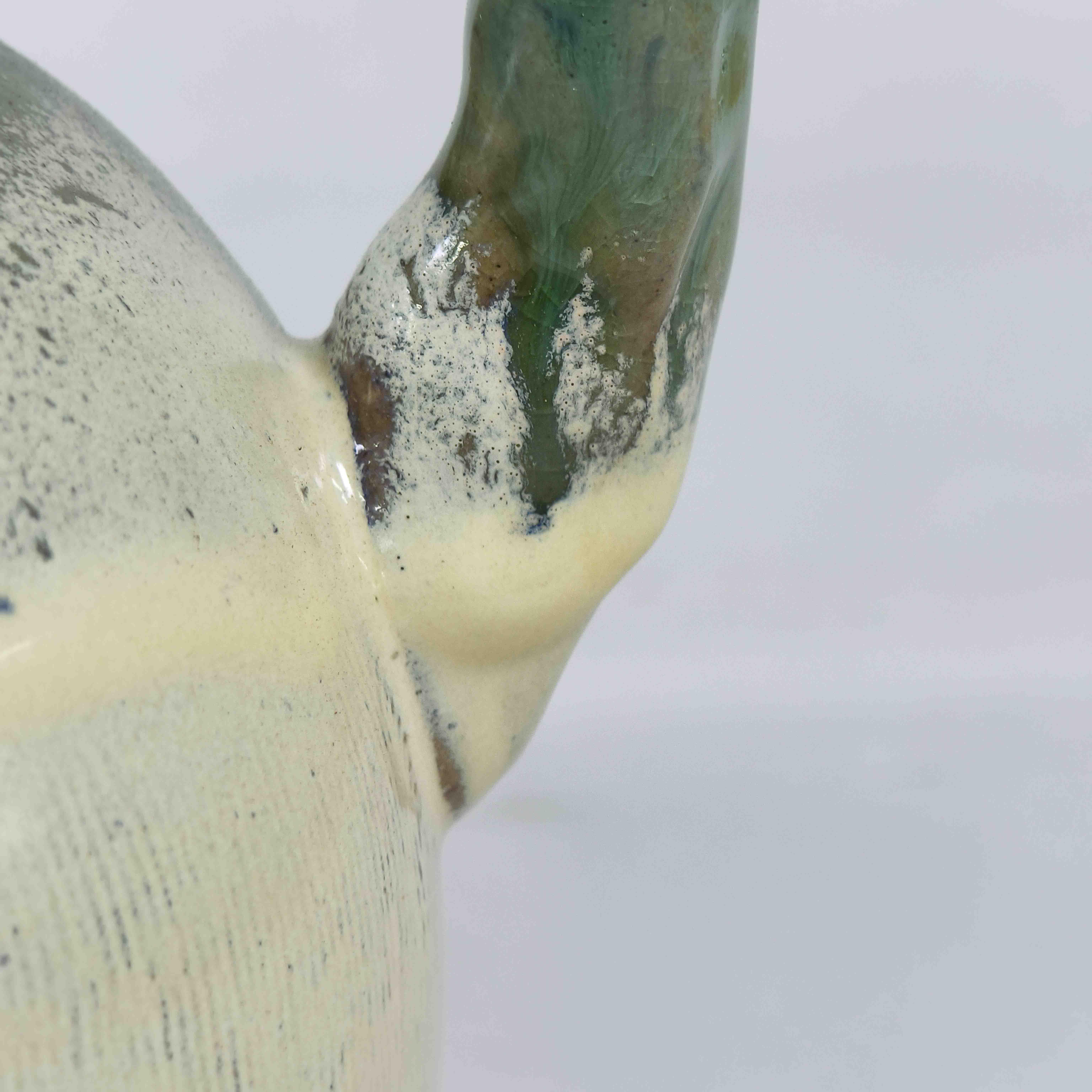 Cracked white teapot - image 3