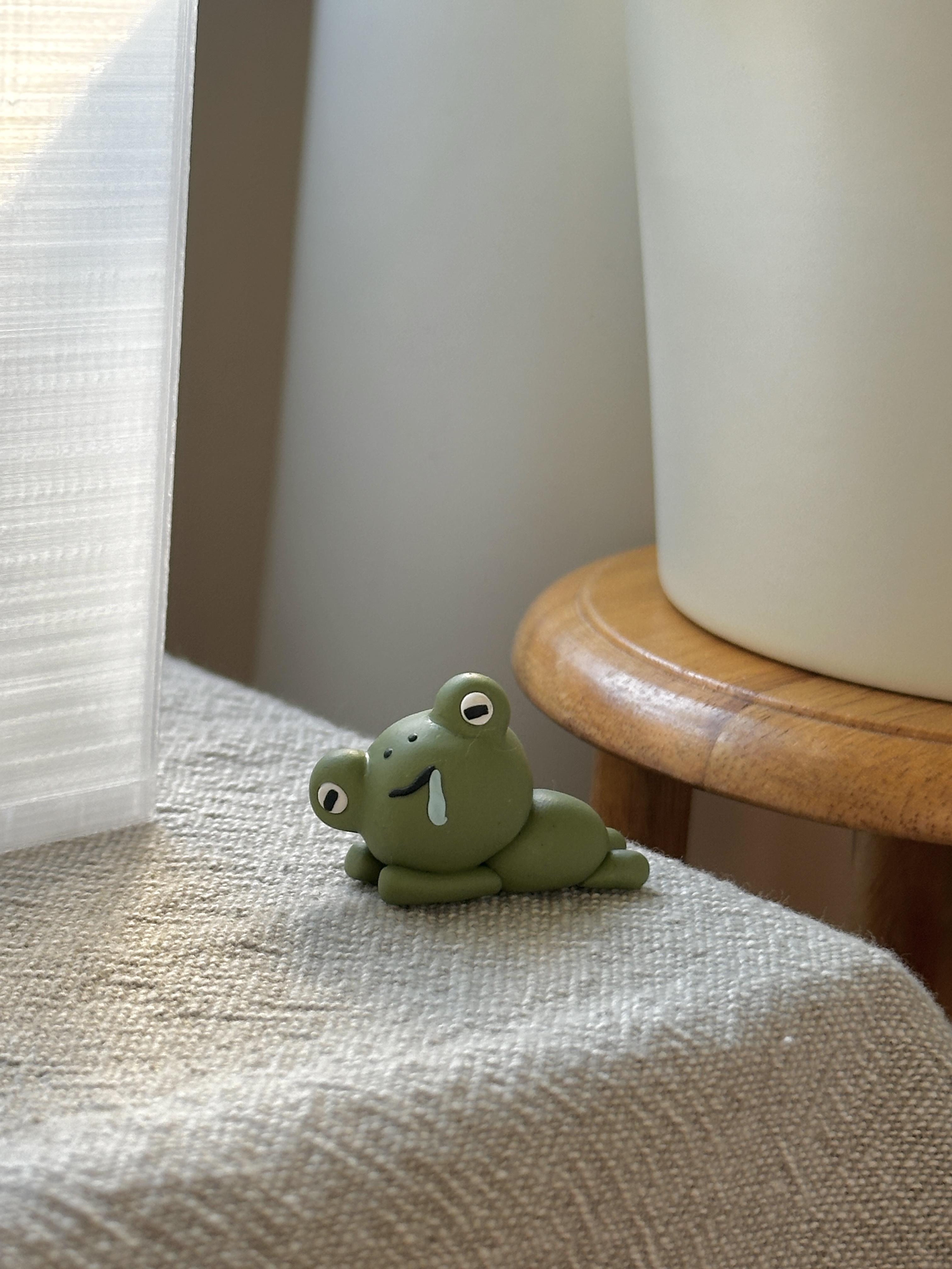 Drooly Froggo