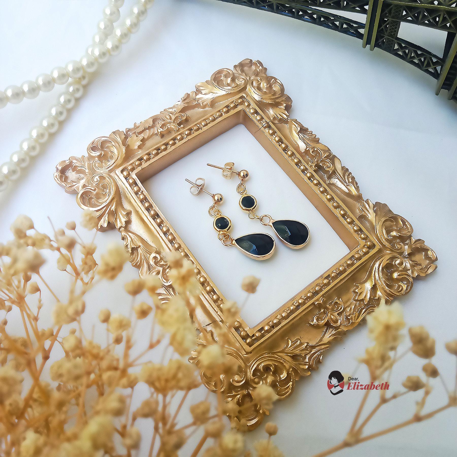 Lady Agatha Black Agate Stone Crystal Necklace