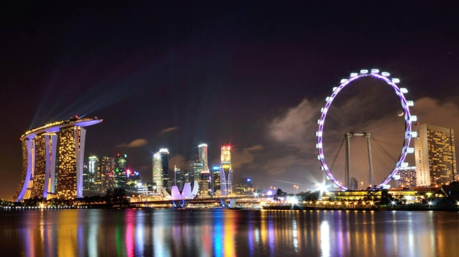 Singapore Flyer + Time Capsule