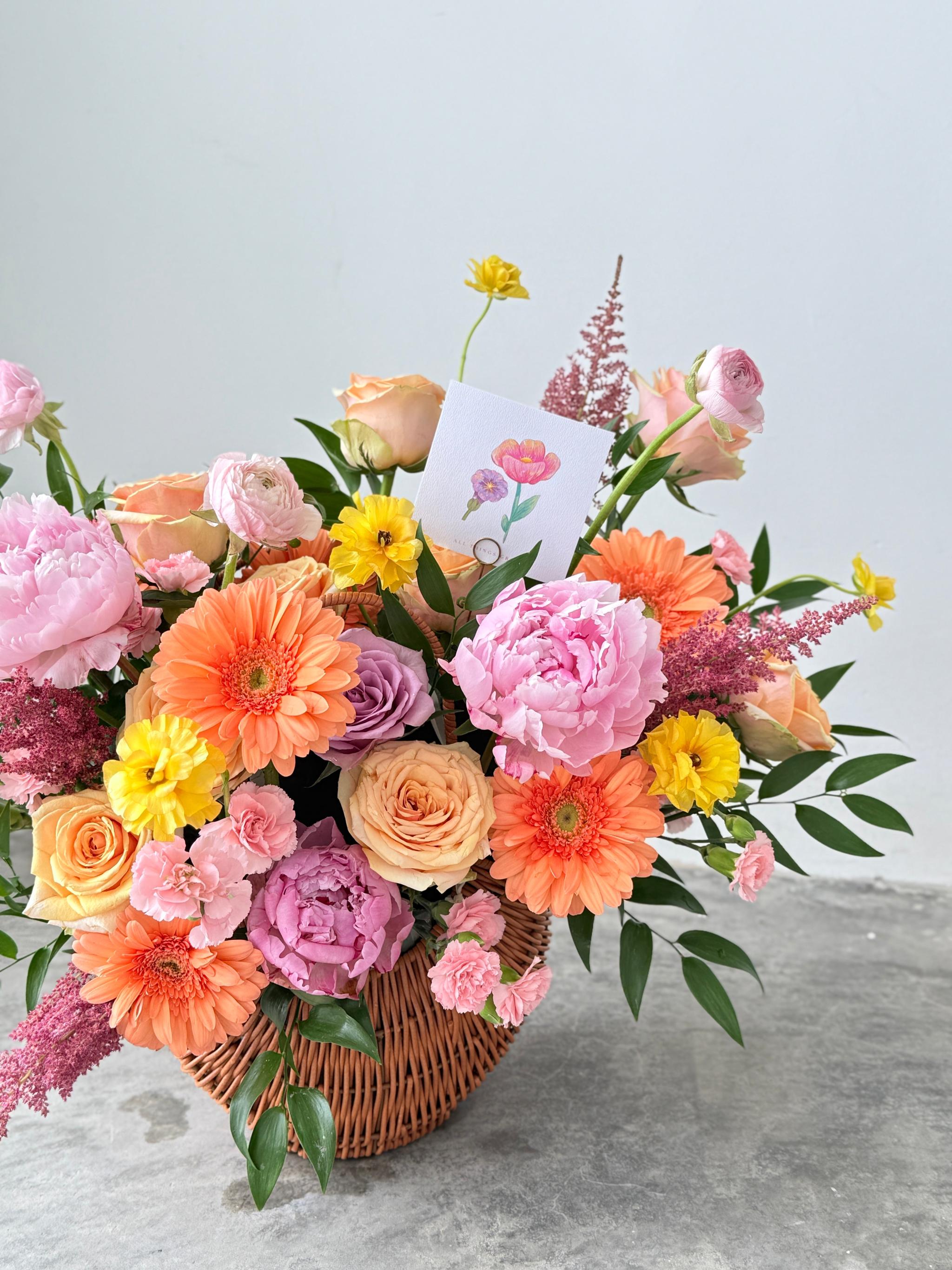 Golden Glow | Flower Basket