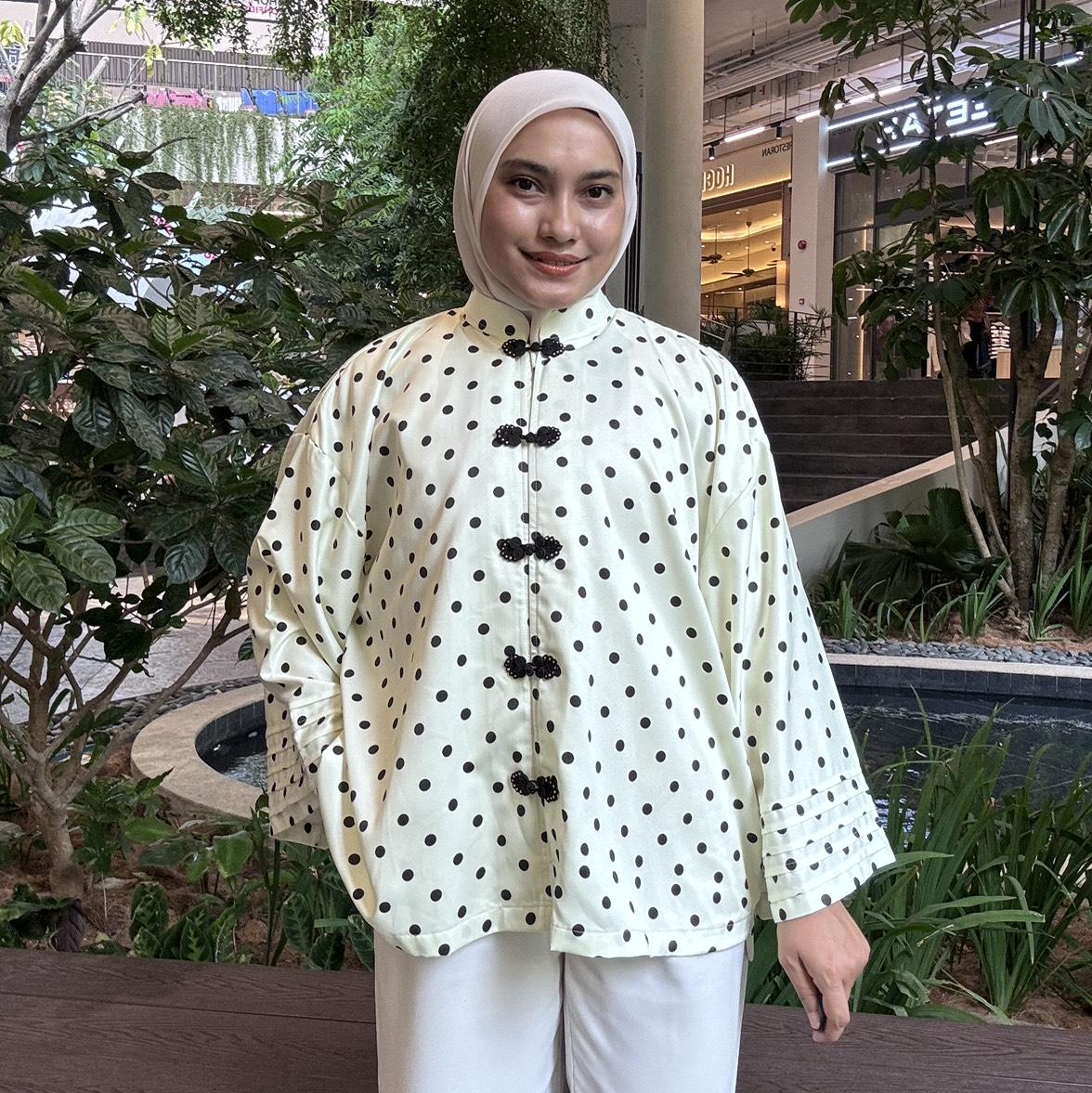 Yellow Black (Boxy Polkadot)