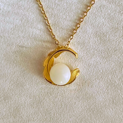Miu Quill Breast Milk Pendant - image 2