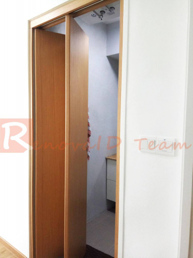 Veneer Plywood Bifold Door - https://hitpay-production.s3.ap-southeast-1.amazonaws.com/products/97222d926b60405f967722e87d36bb19.jpg