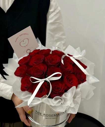 Passion's Bouquet 激情花束 - https://hitpay-production.s3.ap-southeast-1.amazonaws.com/products/9b4fb4d683e04e60b4b5b7beff6b8637.jpg