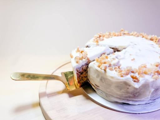 6" Banana Walnut Cake w/ Cream Cheese Icing - image 3