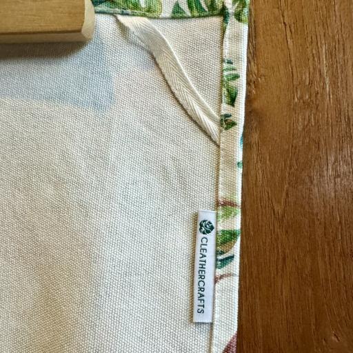 Teatowels - https://hitpay-production.s3.ap-southeast-1.amazonaws.com/products/9d8c826c4a4940349048566c7dd34060.jpeg