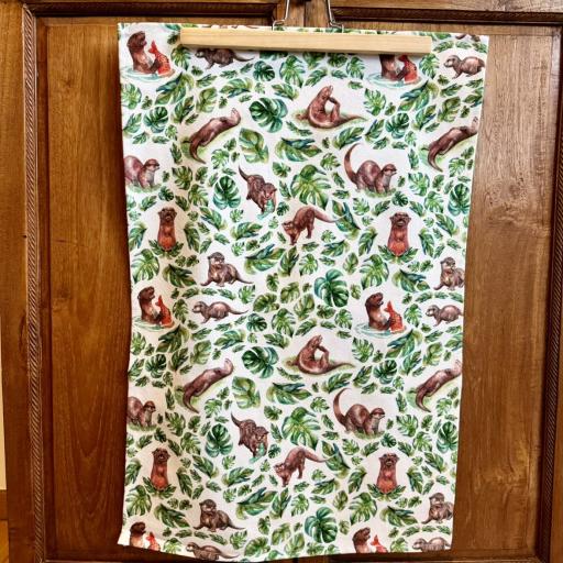 Teatowels - https://hitpay-production.s3.ap-southeast-1.amazonaws.com/products/9d8c8270e6f54edb8c717726ae505445.jpeg