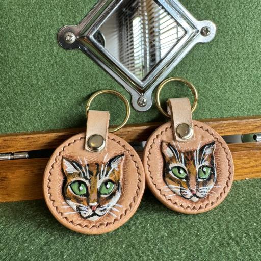 Custom Pawtrait keychains - image 9