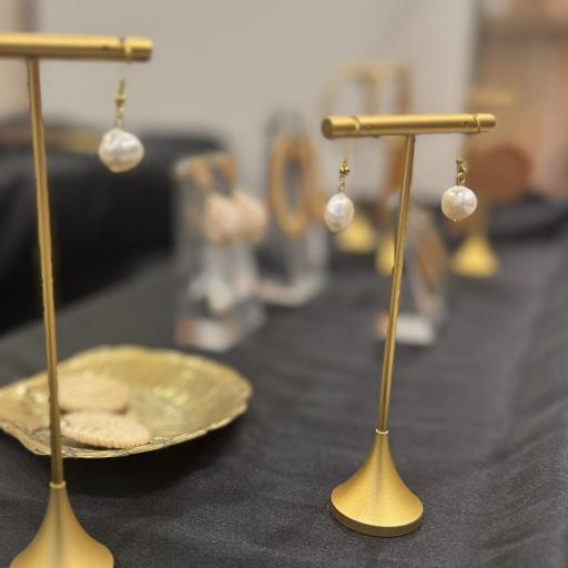 Freshwater Pearl Earrings - https://hitpay-production.s3.ap-southeast-1.amazonaws.com/products/9e0d40aae6fe4d58b9eb01d2f0ff76f9.jpeg