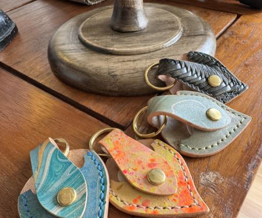 AirTag/ Pick holder keychain - image 5