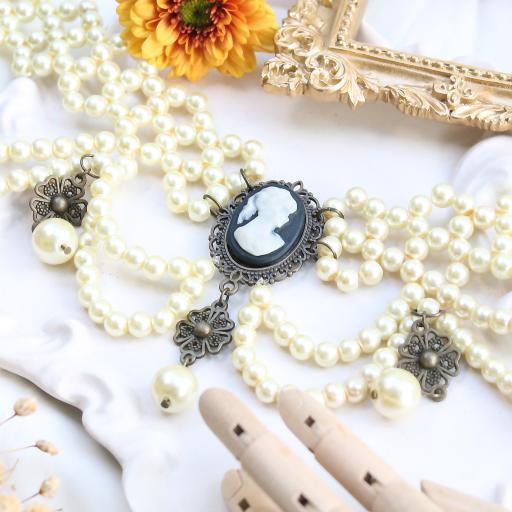 Duchess Gertrude Class Maurica Pearl Regency Choker - image 3