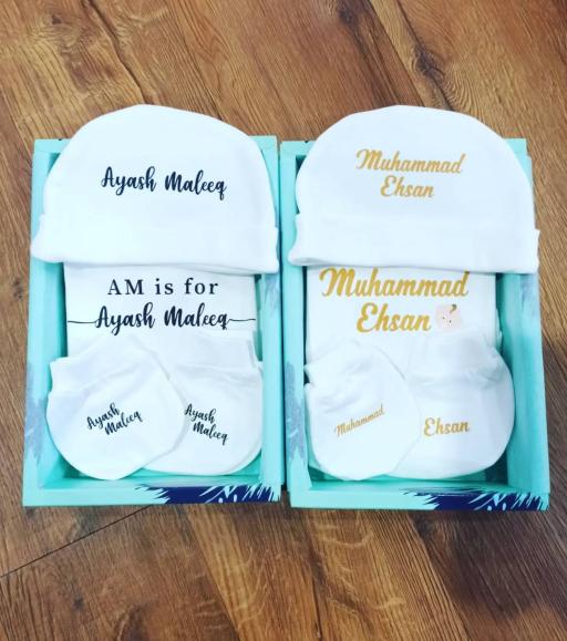 Full Giftset Box Baby Rompers by Womby - image 1