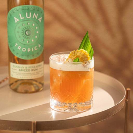 Aluna Tropica Pandan & Pineapple Spiced Rum - image 2