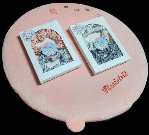 Pack of 2 Scrunchies - https://hitpay-production.s3.ap-southeast-1.amazonaws.com/products/9f12a14d0602429183a8f2e29a5255aa.jpeg