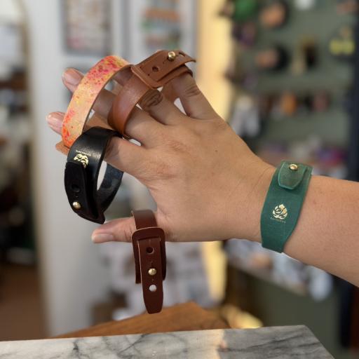 Cuff wristbands - image 2