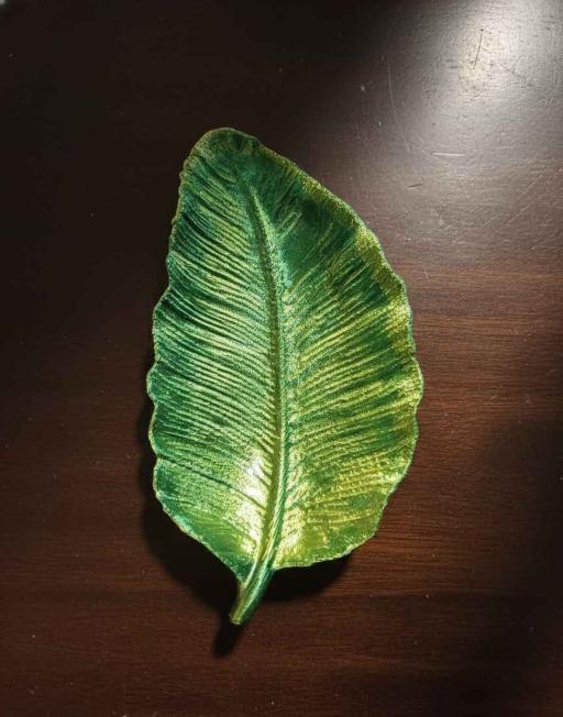 Trinket Tray - https://hitpay-production.s3.ap-southeast-1.amazonaws.com/products/a1017ba04cd046fe87651041793b6608.jpeg