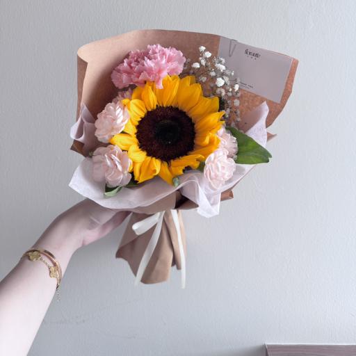 Petite Sunshine | Bouquet (Graduation Series) - image 1