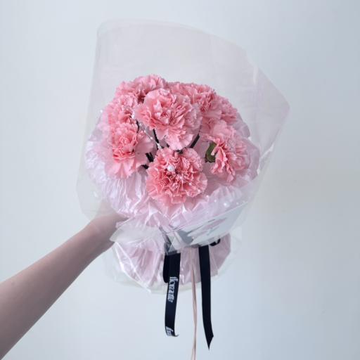 OG Queen | Carnations Bouquets - image 2