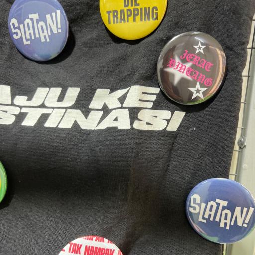 Slatan Pin Badge - image 1