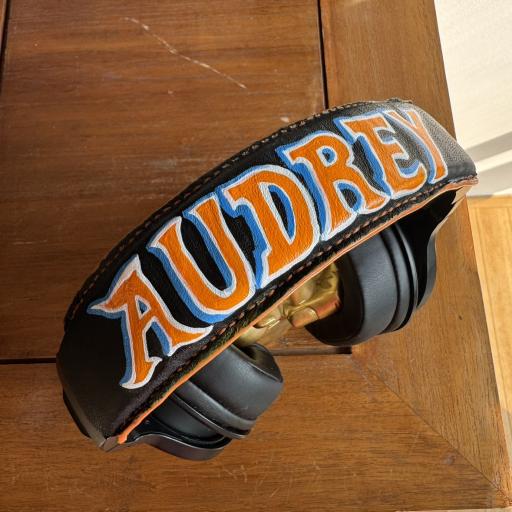 Custom leather painting - image 8