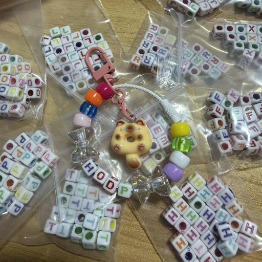 Personalised Keyring Beads Keychain - image 1