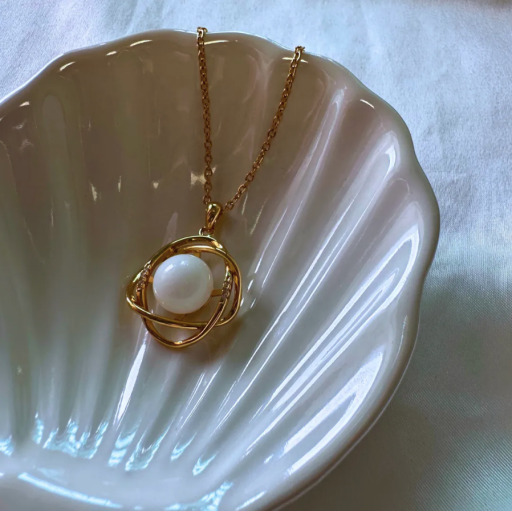 Amelia Embrace Pendant - image 3