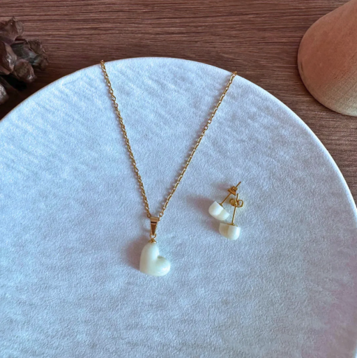 Amour Basic Pendant/Earring Set - image 1