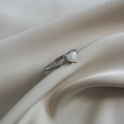 Elizabethan Liquid Gold Heart Breast Milk Ring - image 3