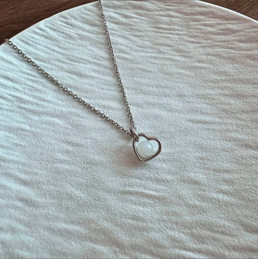 Nova Mother Love Pendant - image 4