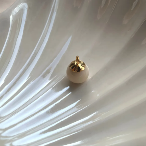 Peony Basic Pearl Shaped Pendant - image 2