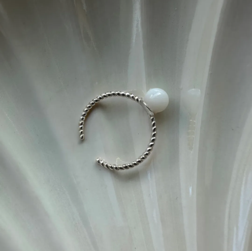 Poppy Minimalist Ring - image 2