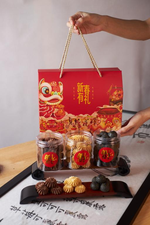 Signature Trio Cookie Box - image 3