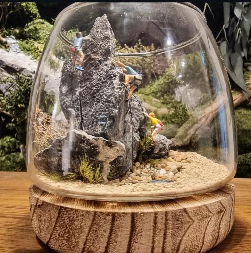 Diorama (Miniature land) Lamp - image 6