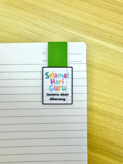 Magnetic Bookmarks: Badge - image 2