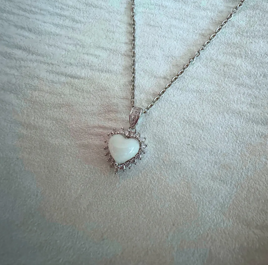 Venus Loving Heart Pendant